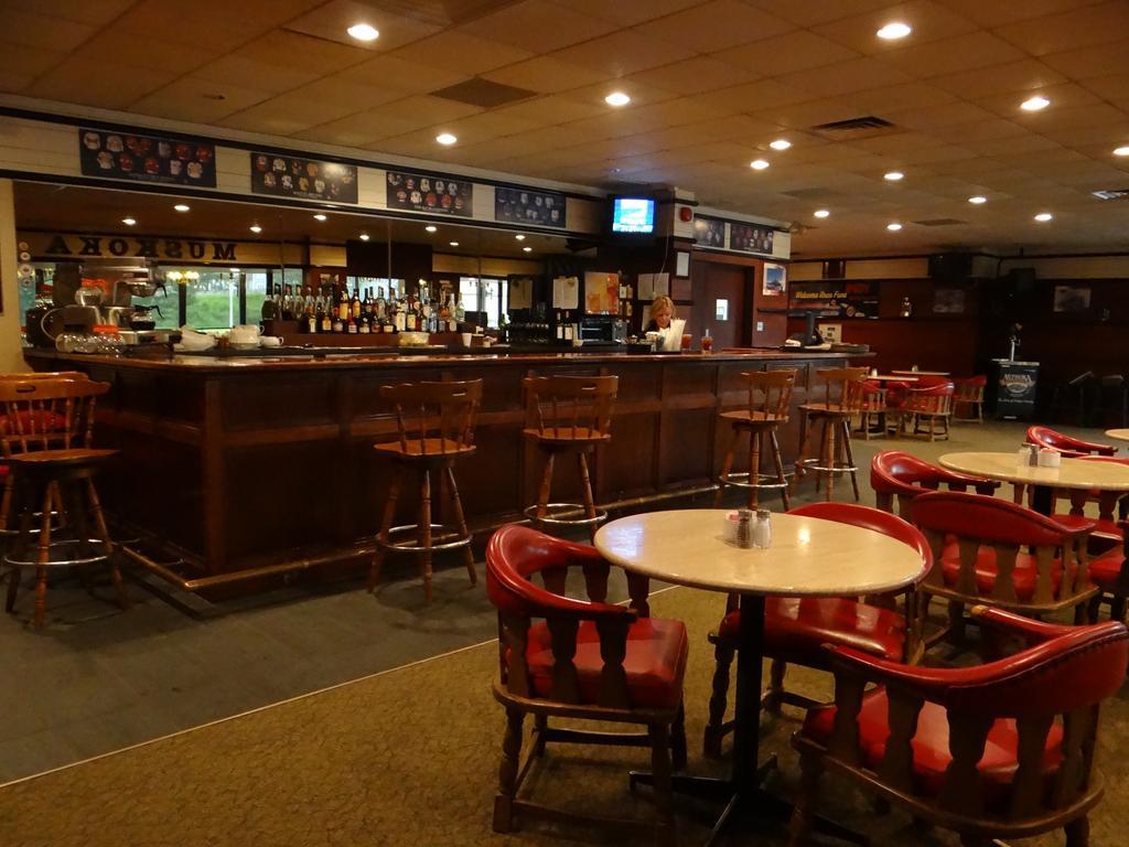 Quality Inn Bracebridge Exterior foto