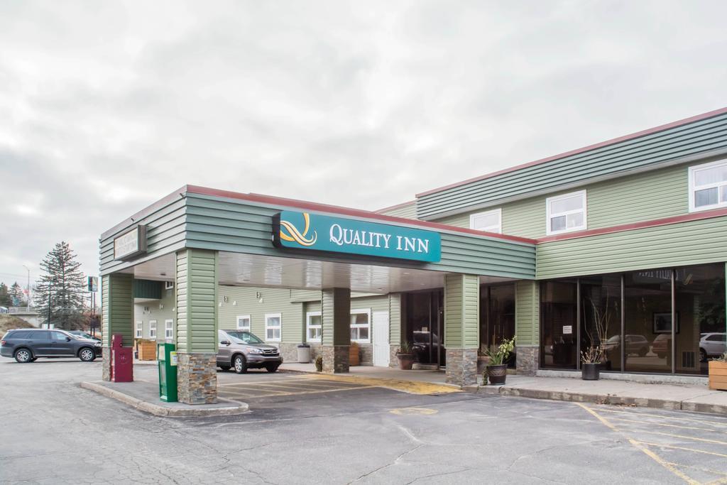 Quality Inn Bracebridge Exterior foto