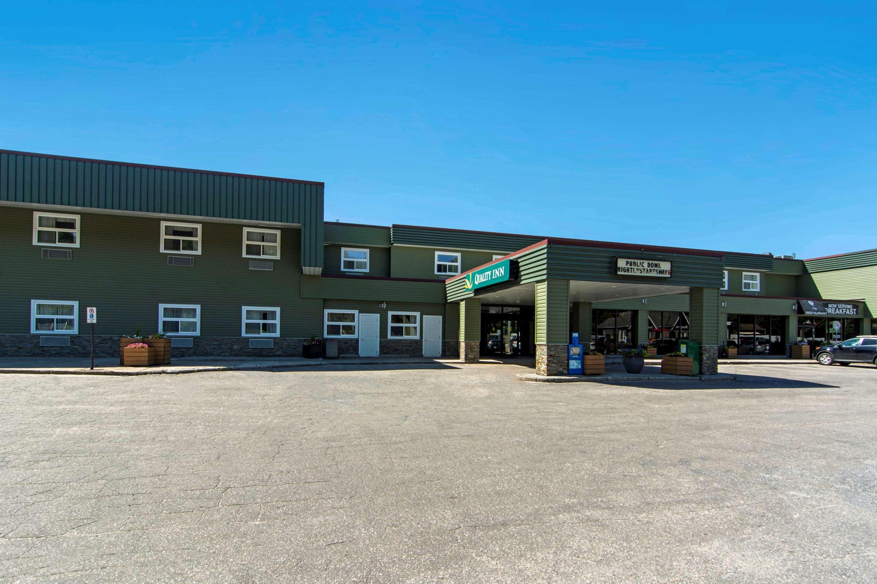 Quality Inn Bracebridge Exterior foto